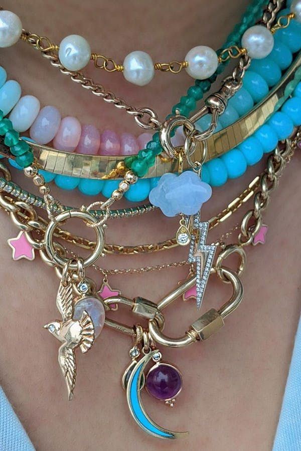 A Neck Mess Is the New Arm Party: Here's Why It's Trending #purewow #jewelry #shopping #style #fashion #shoppable Indie Jewelry, Dope Jewelry, Funky Jewelry, Jewelry Inspo, Trendy Jewelry, Jewelry Accessories, Jewelry Shop, Women's Jewelry, Bling Jewelry