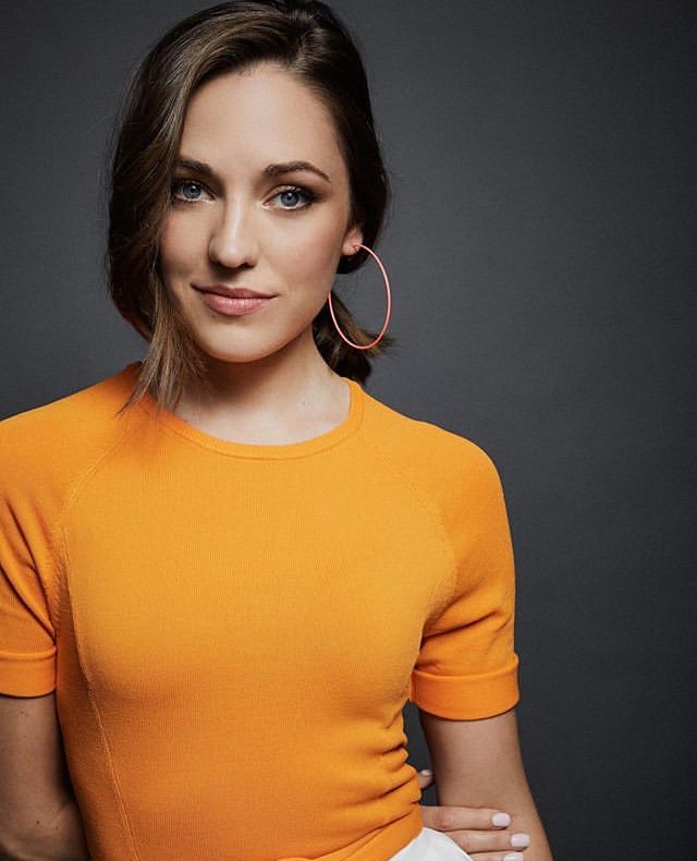 Pin by Maddalena Maffi on Laura Osnes | Laura osnes, Cinderella