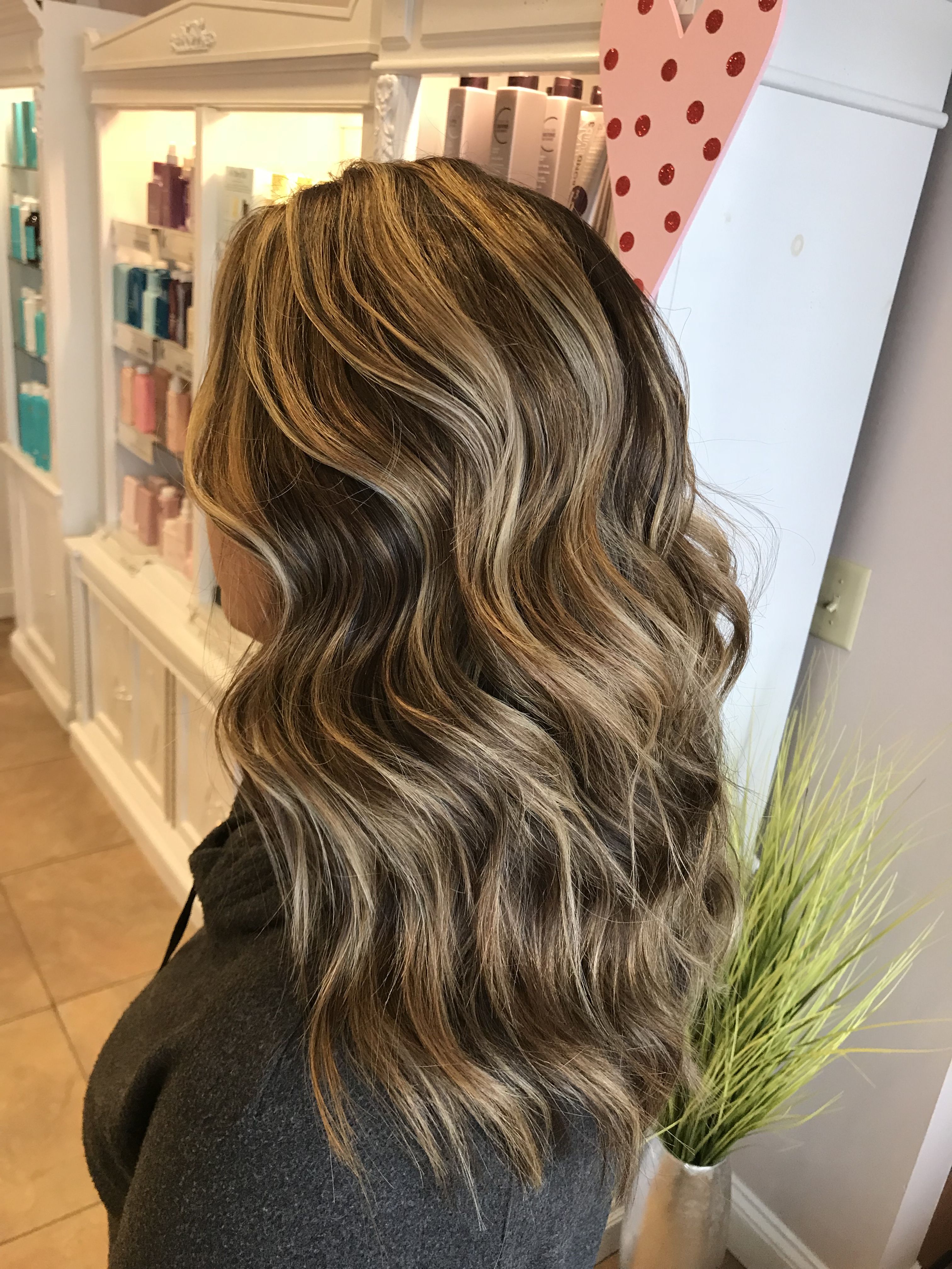 Caramel balayage with platinum highlights Hair styles, Hair beauty