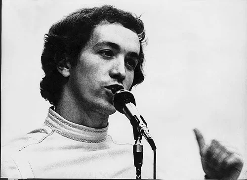 Леонид Борткевич: голос вечной "Александрины" | БЕСПОЛЕЗНЫЕ ИСКОПАЕМЫЕ | Яндекс Дзен Art, Art Background, Kunst, Performing Arts, Art Education Resources, Artworks