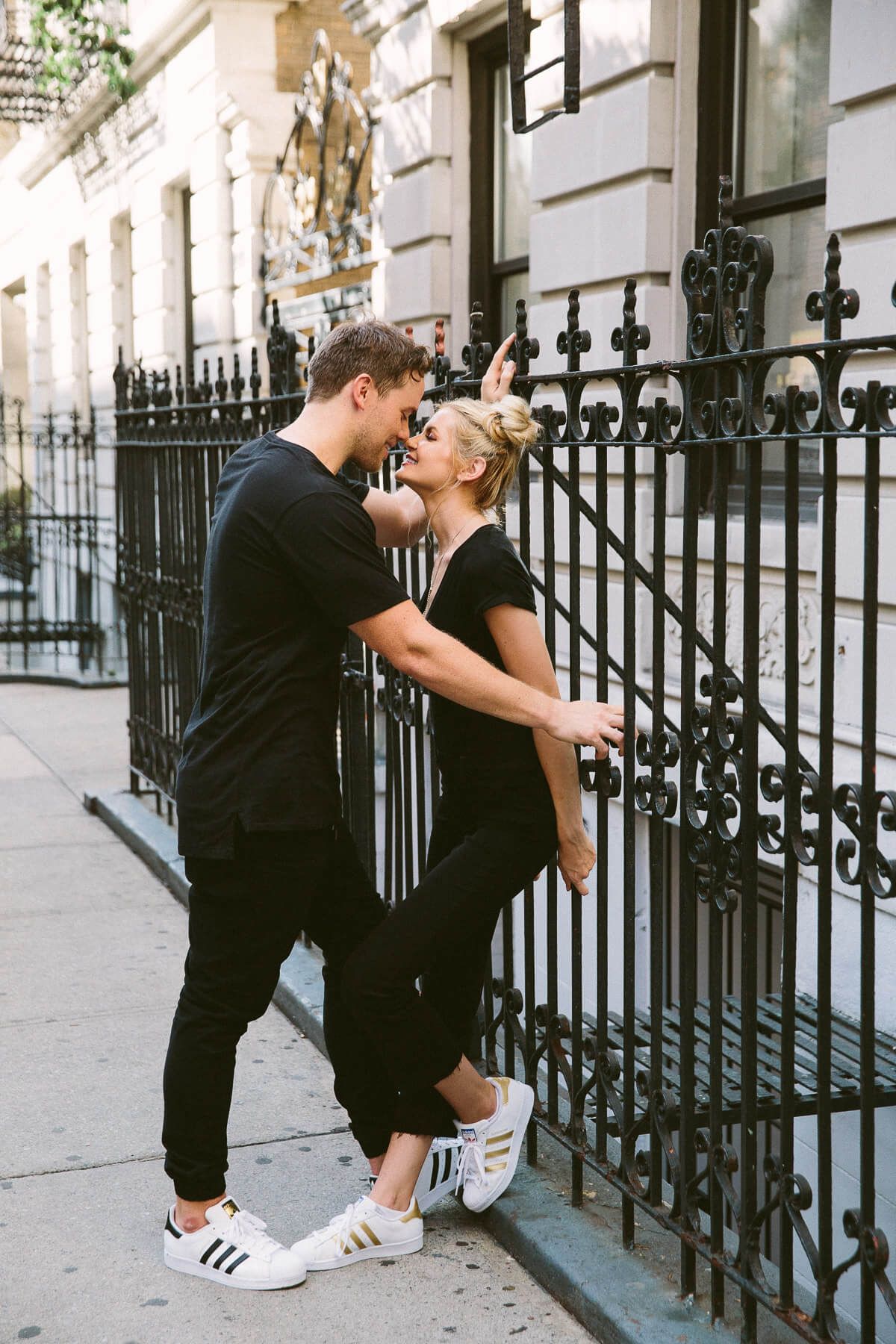 Retour amour - Retrouvez l'être aimé Votre amour est parti! Vous voulez le faire revenir rapidement?Retrouvez l’amour perdu../maitrevoyantmedium.blogspot.com/ TEL : +229 62 07 89 89 Couple Goals, Love Couple, Cute Couples Goals, Cute Relationships, Relationship Goals, Barefoot Blonde, Foto Art, Hopeless Romantic, Engagement Pictures