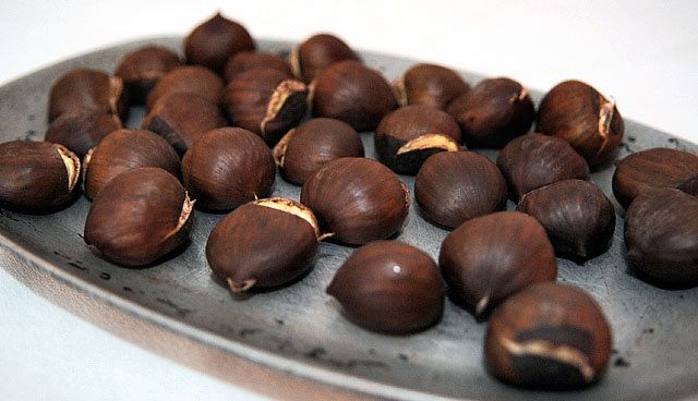 Recipe Swap Fresh Roasted Chestnuts Return To Price Chopper For Holiday Season Roasted Chestnuts Recipes Roast