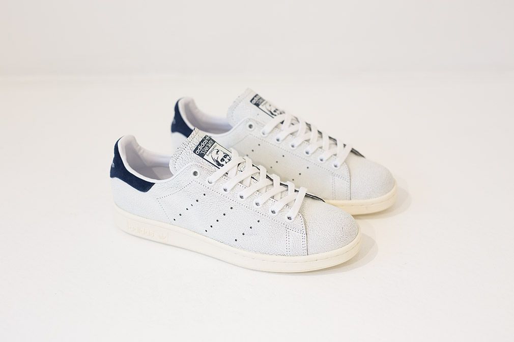 stan smith white navy femme