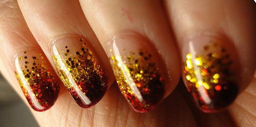 Blog oficial de Los juegos del hambre Nail Design Spring, Fall Nail Art Designs, Gold Glitter Nails, Gradient Nails, Glitter Ombre, Gold Gradient, Gold Sparkle, Sparkle Nails, Ombre Nail