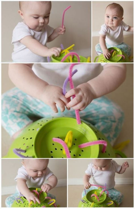 Que ce soit pour son développement personnel ou pour la consolidation du lien parent/enfant, il est important de stimuler son bébé au maximum... Baby Learning Activities, Infant Activities, Kids Learning, Free Activities, 8 Month Old Baby Activities, Children Activities, Baby Sensory Ideas 3 Months, Skills Activities, Baby Toys Diy