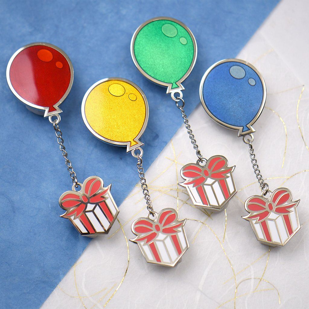 Download Animal Crossing Balloons Present Pin | Unique items ...