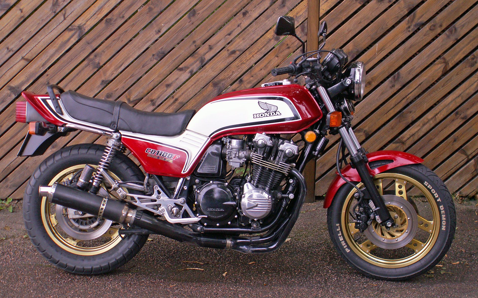 CB1100F - Honda CB1100F - Wikipedia | Honda, Motos anciennes, Motos
