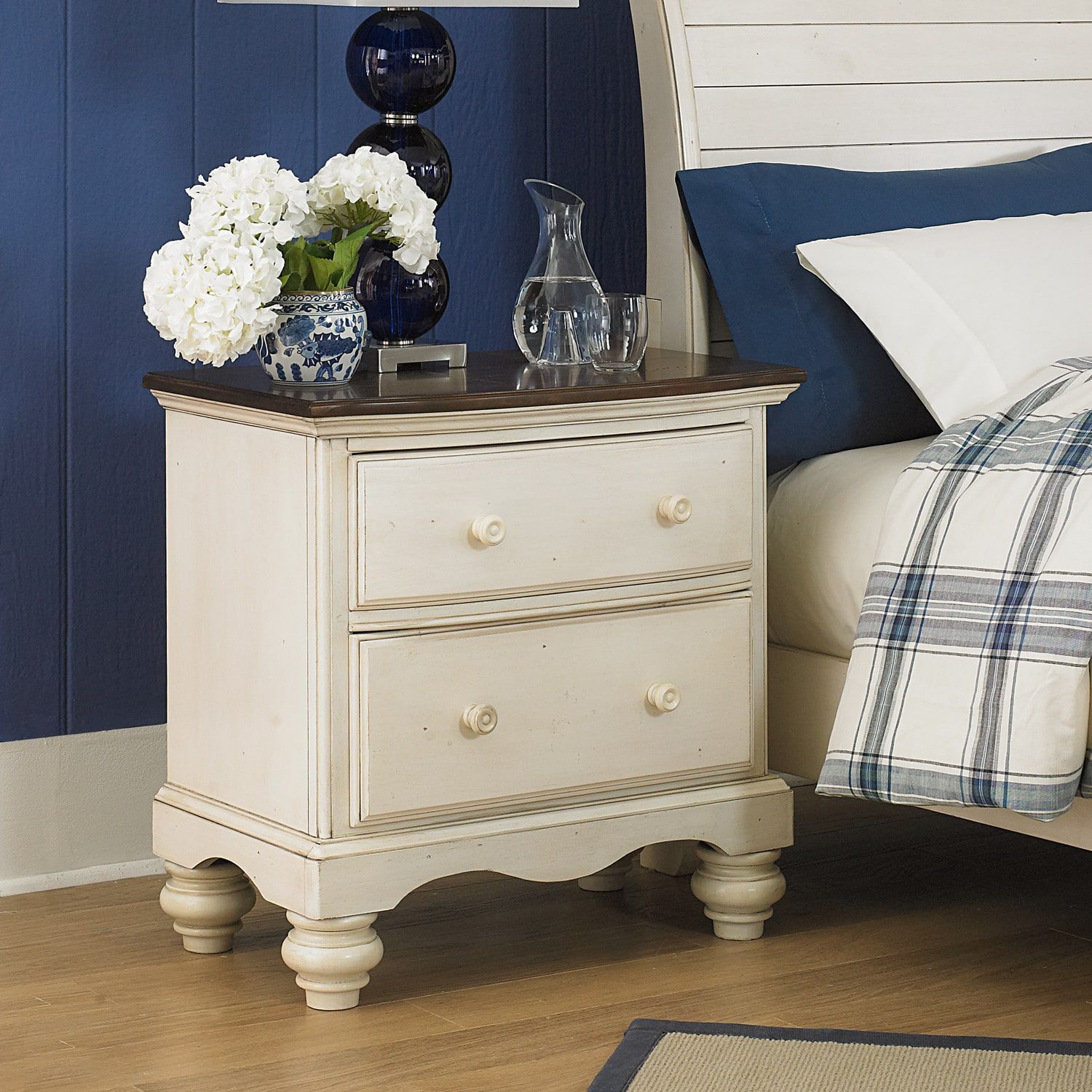 vintage white nightstand french country hillsdale pine island 2drawer nightstand white antique mdf mdf vintage white nightstand french country hillsdale pine island 2drawer nightstand white antique mdf mdf