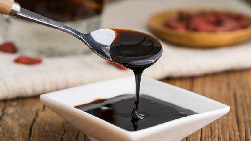 العسل الأسود 20 فائدة تحصل عليها من ملعقة واحدة In 2021 Healthy Sugar Alternatives Healthy Sweeteners Whole Food Diet