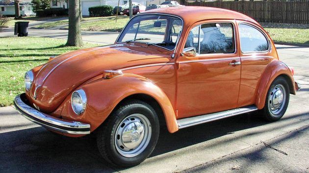 Original Paint: 1972 VW Super Beetle #USA #German, #Survivors, #Volkswagen - https://barnfinds.com/original-paint-1972-vw-super-beetle/ Vw Super Beetle, Beetle Car, Volkswagen Beetle Vintage, Auto Volkswagen, Volkswagon, My Dream Car, Dream Cars, Diy Car Projects, Vw Beetle Convertible