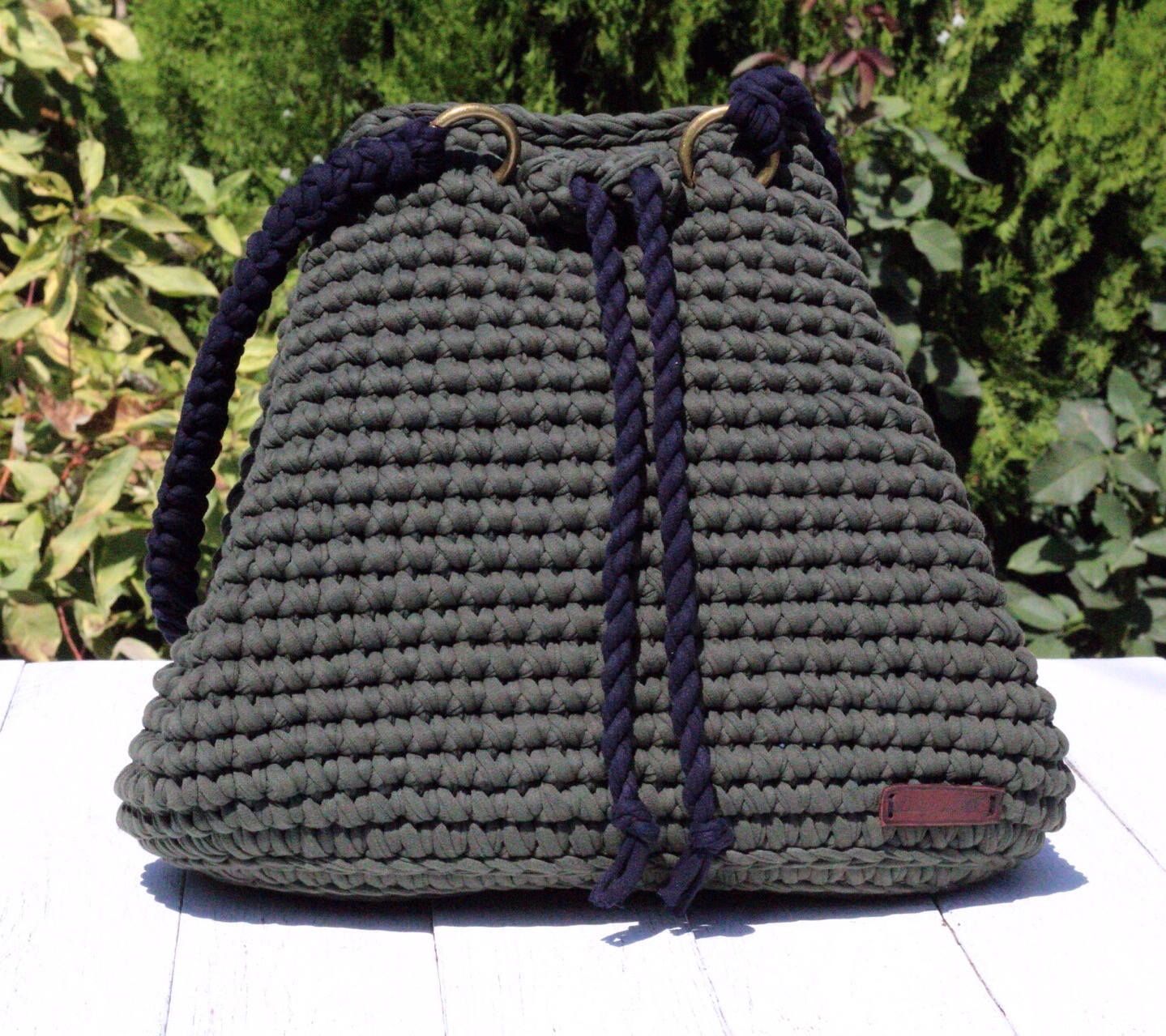 How to Crochet a Summer Backpack How to Crochet a Summer Backpack