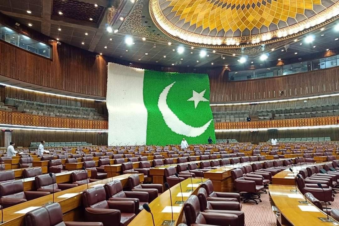 Be pakistani buy pakistani essay