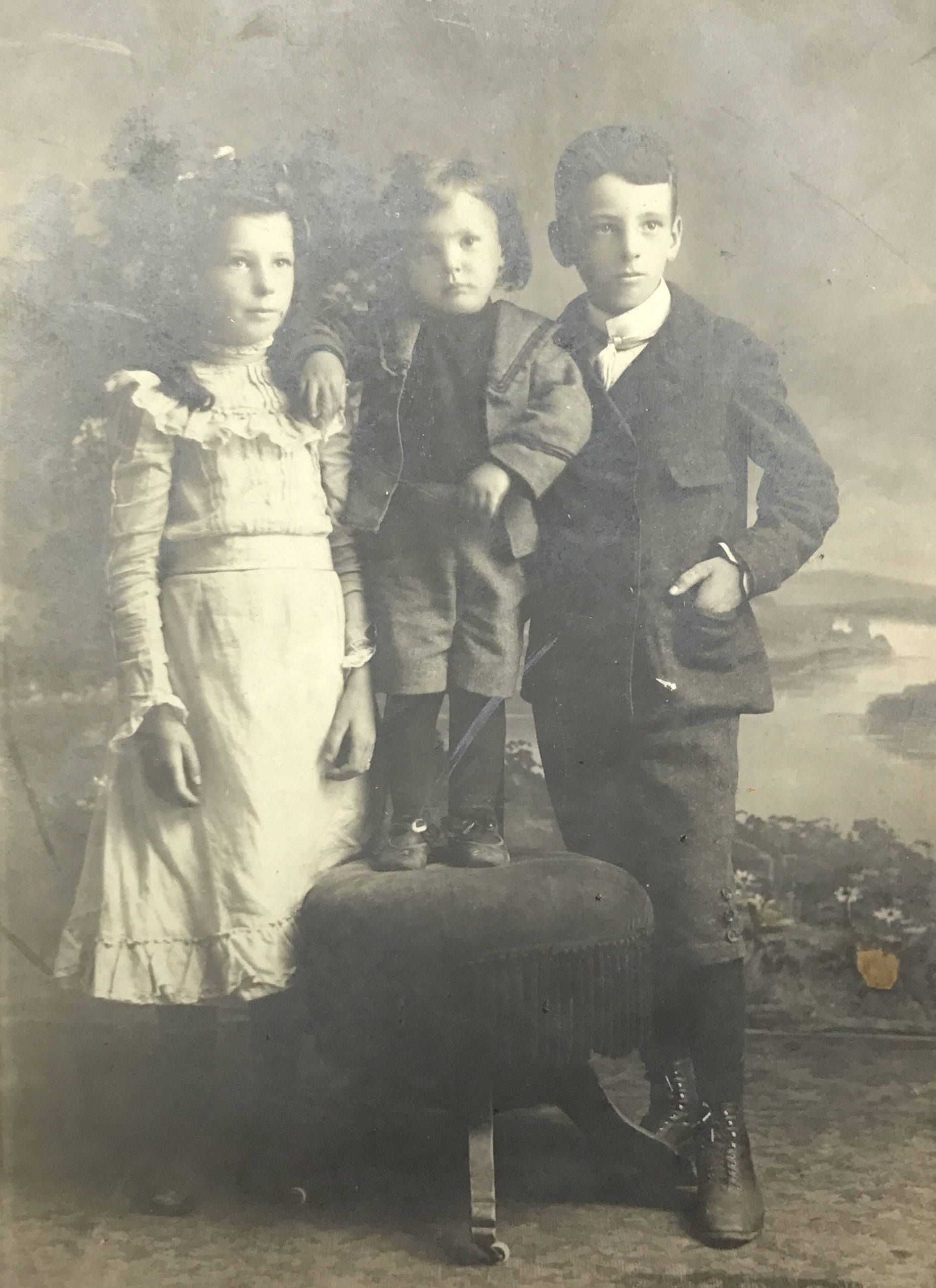 Early 1900s antique photography cardboard black white photo