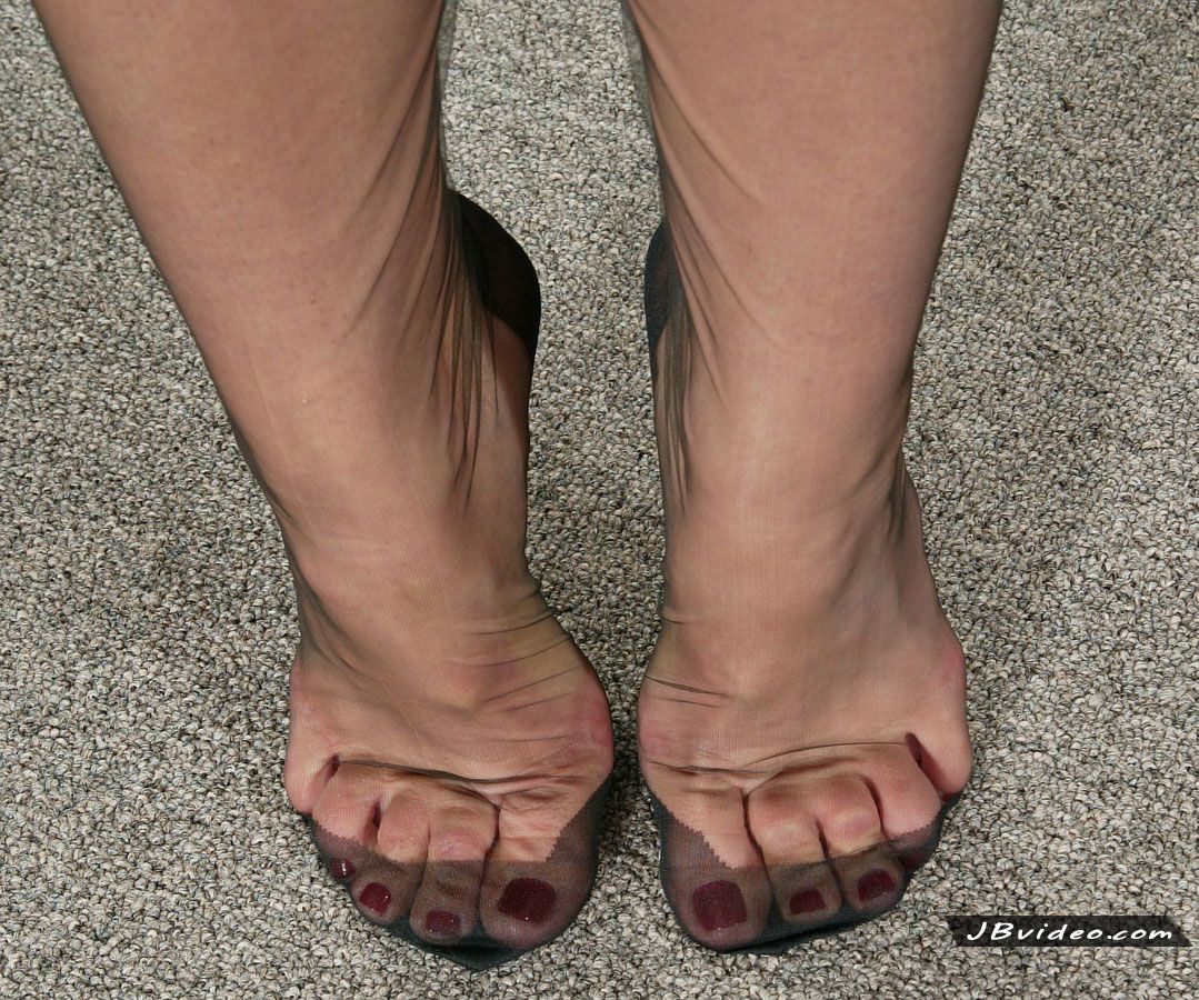 feet Pantyhose toes nylons legs porn video 2020 Sexy nude bikini