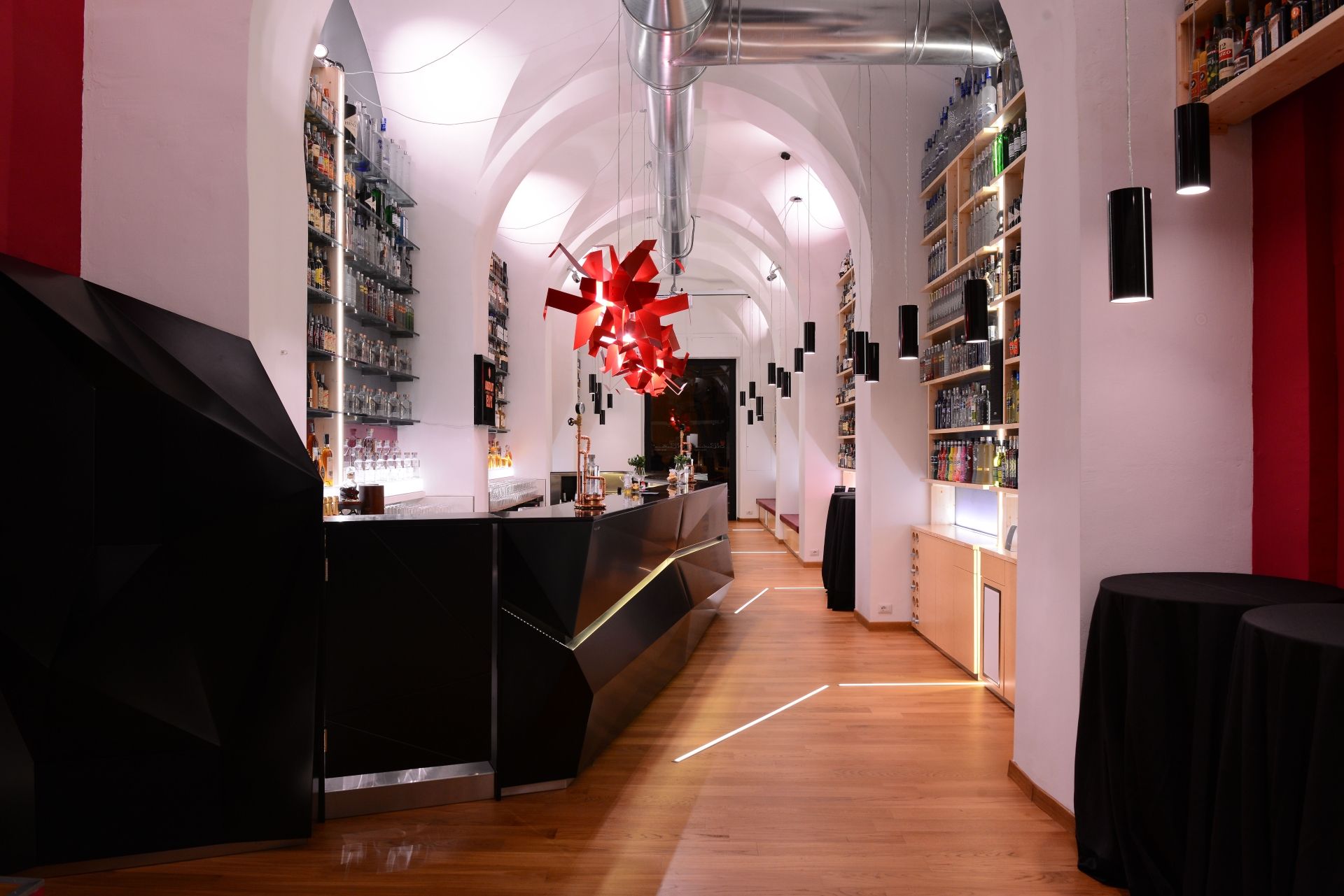 Il cantiniere is one of the loveliest #wine #bar in italy, made by ... Arredamento wine bar