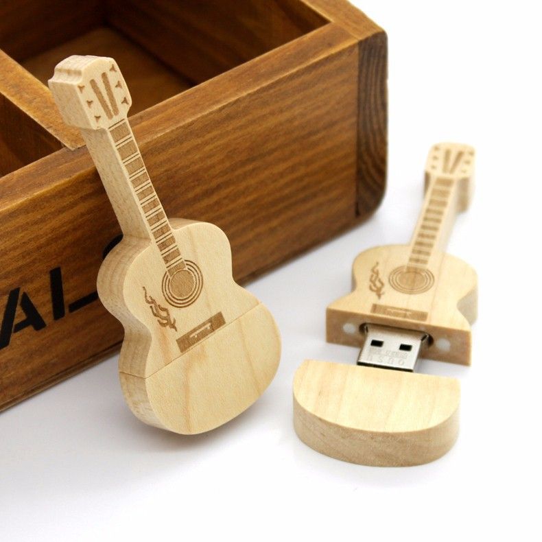 Barato 100% real guitarra em forma de pen drive guitarra de madeira usb flash drive de memória presente pendrive de 4 GB 8 G 16 GB 32 GB, Compro Qualidade Drivers USB Flash diretamente de fornecedores da China: Promotion! Star wars usb flash drive 2gb usb stick 4gb pen drive free shipping flash cards 8gb USB 2.0 16gb pendrive U d Guitar Flash, Ukulele, Acoustic Guitar, Usb Flash Drive, Pen Drive Usb, Usb Keys, Unique Guitars, Craft Ideas