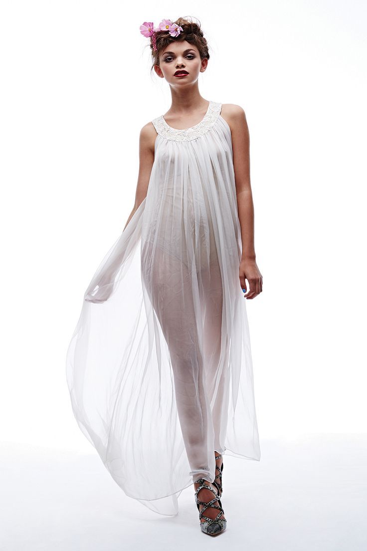 #makanymarta #thewaywelove #wedding #pinterestwedding #budapest #hungariandesigner #pinterestinspired #dreamwedding #annakarenina #weddingdress Pleated Gown, Sissy Dress, Wedding Pinterest, Antique Lace, Bridal Couture, Petticoat, Night Gown, Dress Making, Fashion Forward