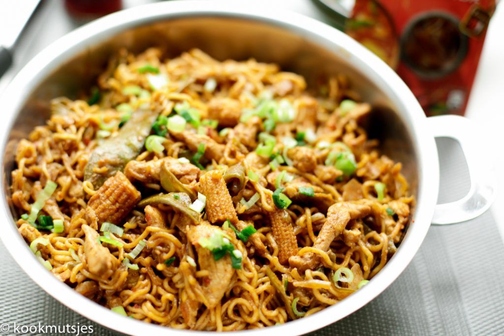 Curry noodles met kip | Kookmutsjes Noodles, Laksa, Spaghetti, Ethnic Recipes, Food, Macaroni, Essen, Meals, Noodle