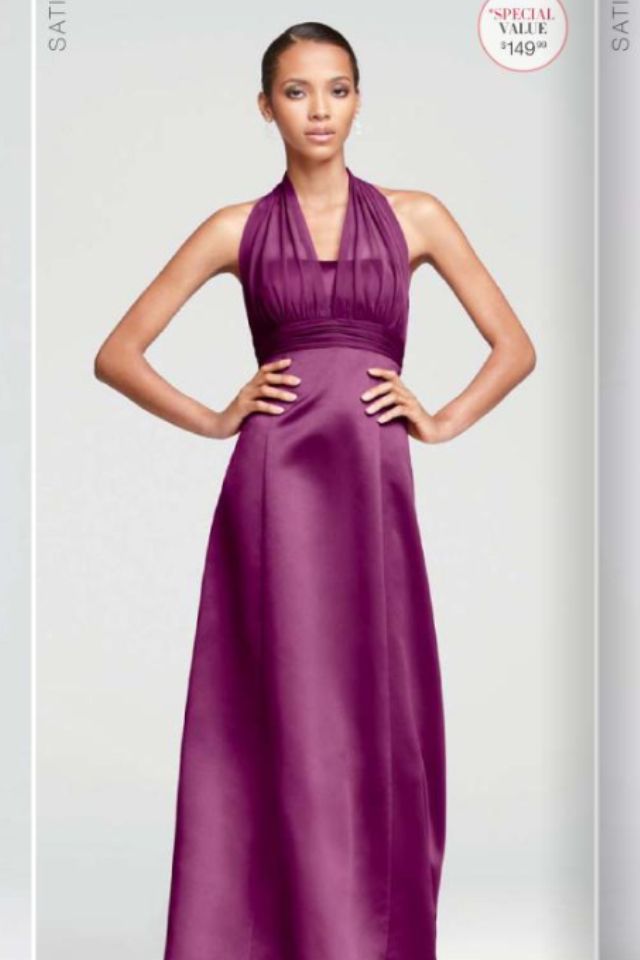 what does a maid of honor wear
