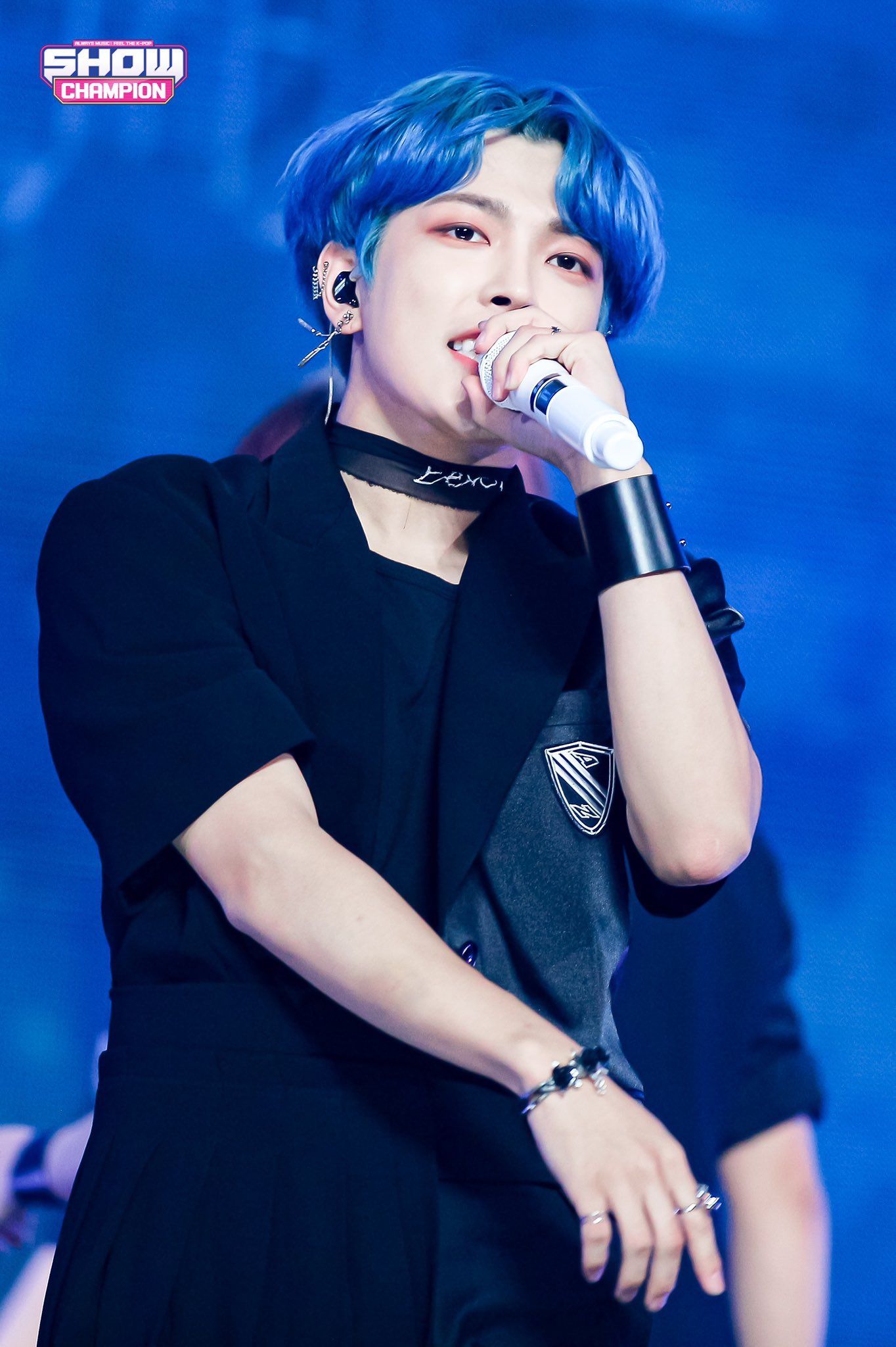 hongjoong pics on twitter kim hongjoong song min gi woo young hongjoong pics on twitter kim hongjoong song min gi woo young