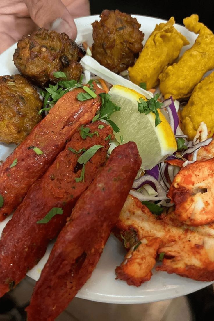 Valentines dinner at Delhi Darbar Lagos-Portugal Tandoori Restaurant, Valentines Weekend, Romantic Dinners, Indian Food Recipes, Chicken Wings, Delhi, Fresh, Healthy, Brain