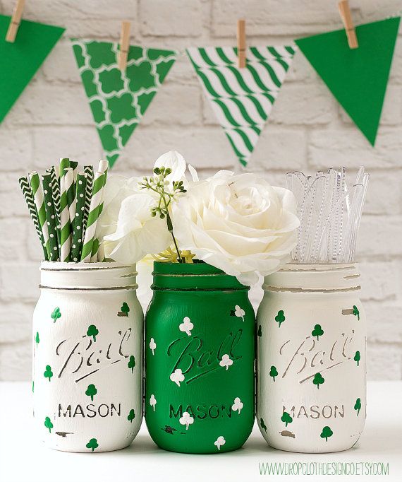 St Patrick S Day Decor Party Set Of Three Pint Sized St Patricks Day Mason Jars Painted And Distressed Kelly Green White With Hand Shamrocks On