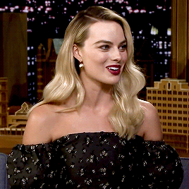Margotsrobbie Margot Robbie On The Tonight Show Http Bit Ly 2mhz5h3 Atrizes Atores Bonitos Atrizes Famosas Margotsrobbie Margot Robbie On The Tonight Show Http Bit Ly 2mhz5h3 Atrizes Atores Bonitos Atrizes Famosas