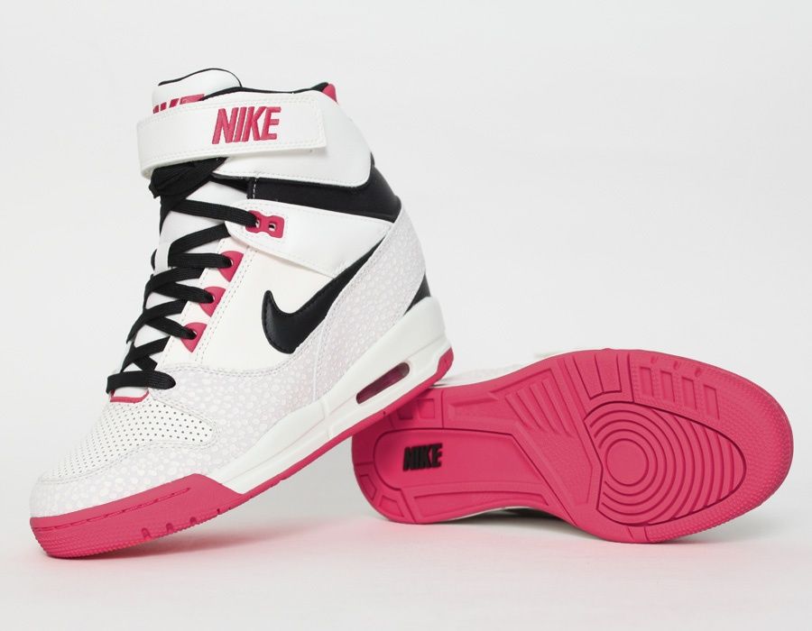 nike air revolution ski pinkhi