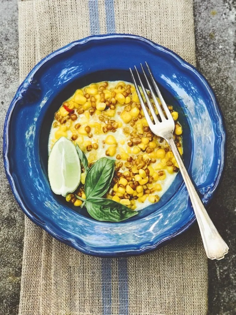 milho e trigo em grão cozidos no leite de coco – Chucrute com Salsicha Pimenta Jalapeno, Risotto, Ethnic Recipes, Tableware, Kitchen, Corn Grits, Sauerkraut, Hardboiled, Vegan Recipes