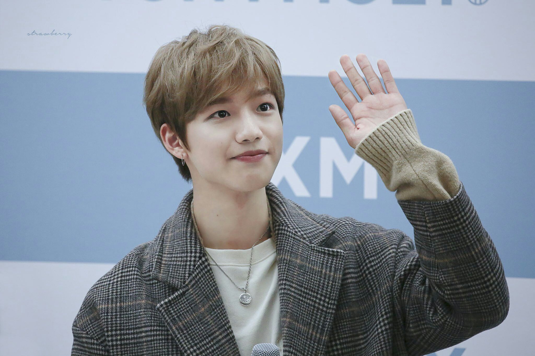 lim youngmin tonymoly fansign 171220 cre strawberry lim youngmin tonymoly fansign 171220 cre strawberry