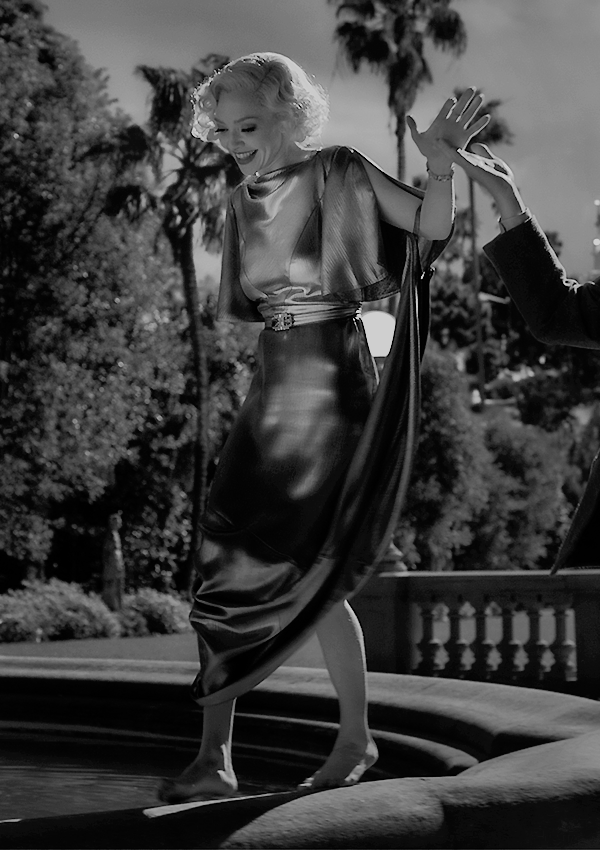 Amanda Seyfried As Marion Davies In Mank 2020