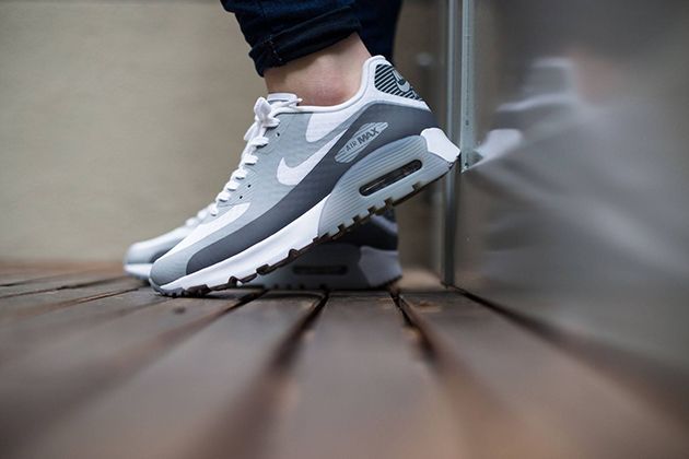 Nike Air Max 90 Ultra Breathe WMNS 