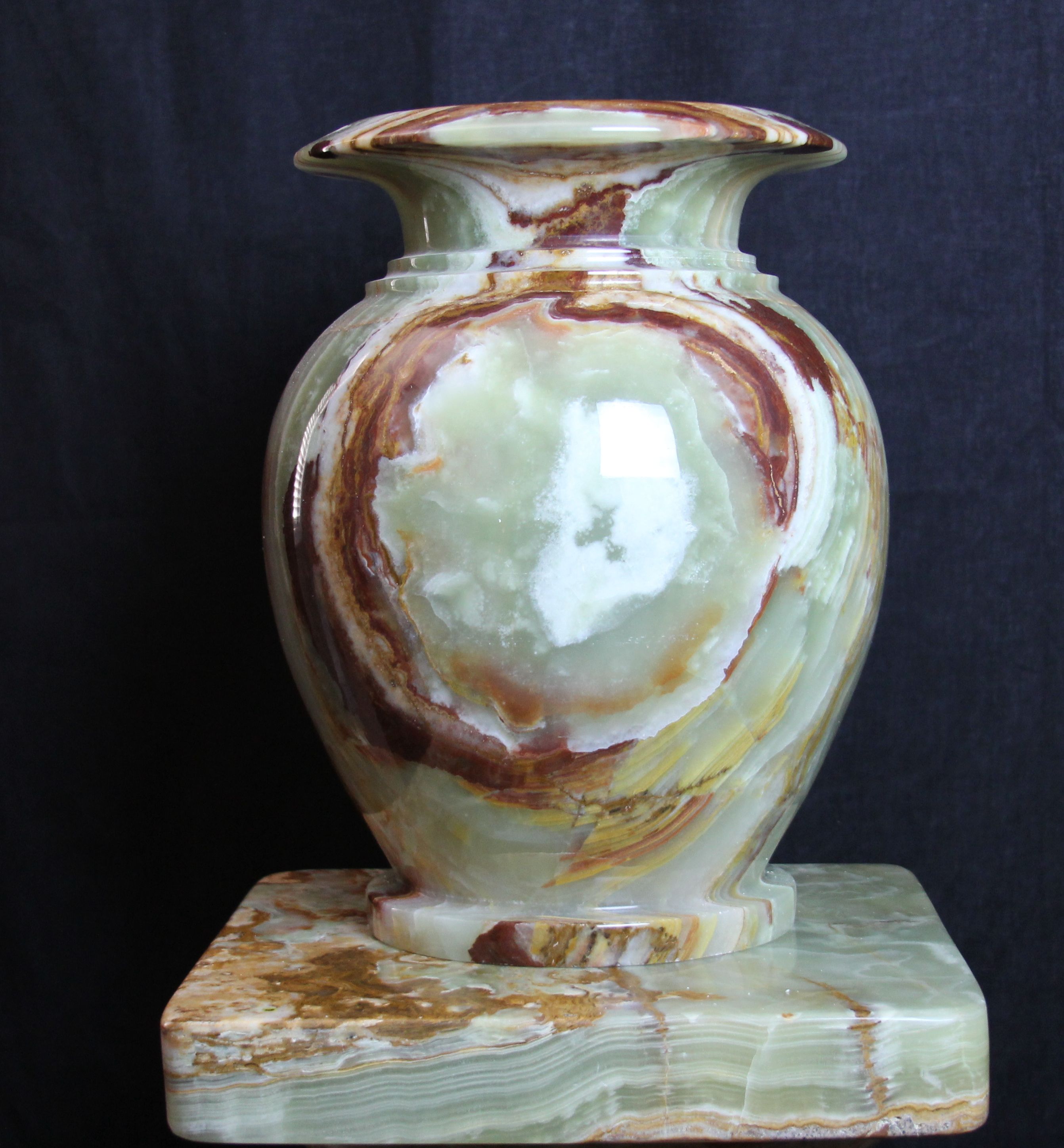 Large Fluted Marble Vase By Kelly Wearstler Marble Vase Home Decor Vases Cheap Home Decor
