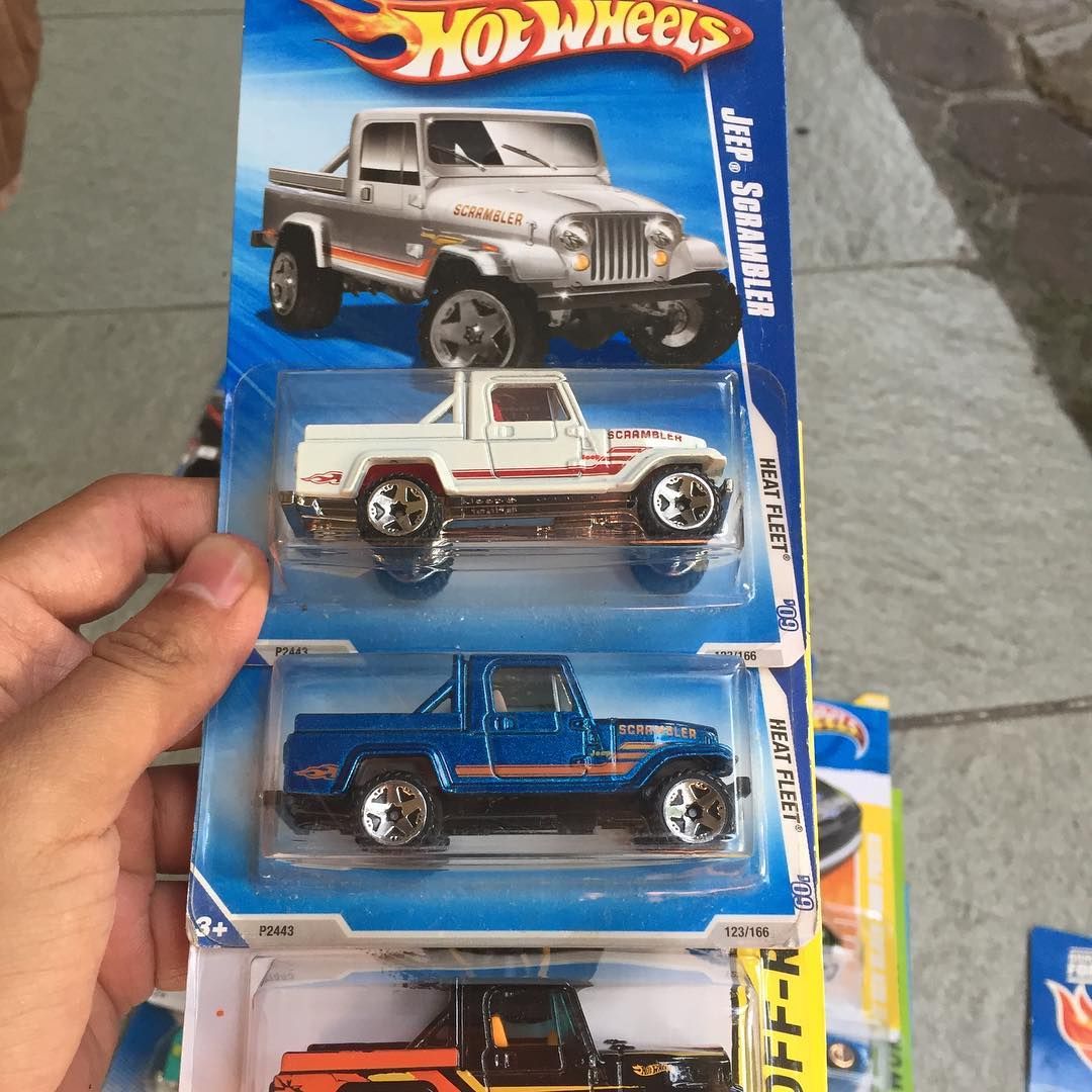 JEEP EDITION. . . . #pecintadiecastgantungan#diecast#diecastphotography#hotwheels#hotwheelsindonesianclub#jualhotwheels#diecast#diecastcars#jualdiecast#hotwheelscollector#pdgsoloraya#jualdiecastmurah#hw#treasurhunt#hotwheelsmagetan#lelanghotwheels#lelangdiecast#huntingdiecast#hunting#diecastcollectiondiecastcars#diecastcollector#diecastcars#diecastcar#toys#car#HotwheelsSolo#hotwheelssragen#hotwheelskaranganyar#hotwheelsboyolali#hotwheelssalatiga#hotwheelssemarang#hotwheelsklaten