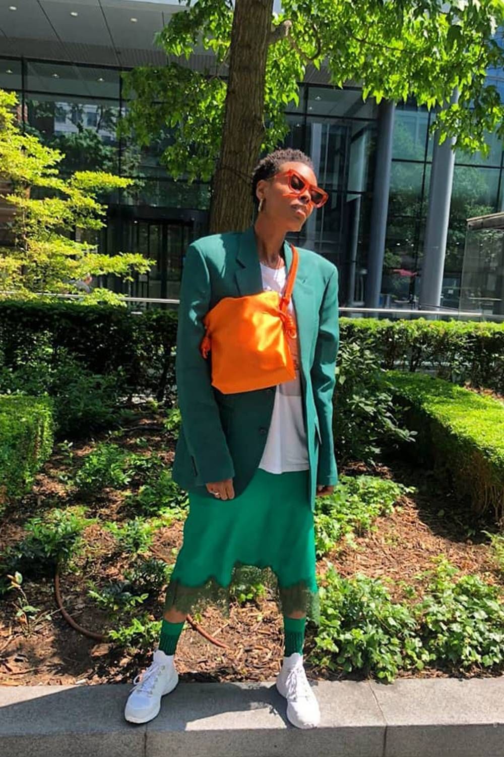 7 Outfits to Show You Why "Green Aesthetic" Is Popping on 7 Outfits to Show You Why "Green Aesthetic" Is Popping on
