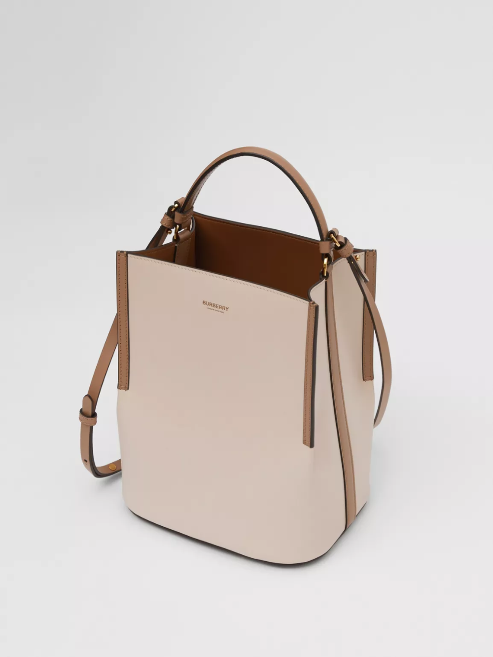 Small Two-tone Leather Peggy Bucket Bag in Buttermilk - Women | Burberry United States Burberry Handbags, Hobo Handbags, Purses And Handbags, Women Handbags, Burberry Bags, Burberry Bucket Bag, Hobo Purses, Leather Bucket Bag, Leather Bag