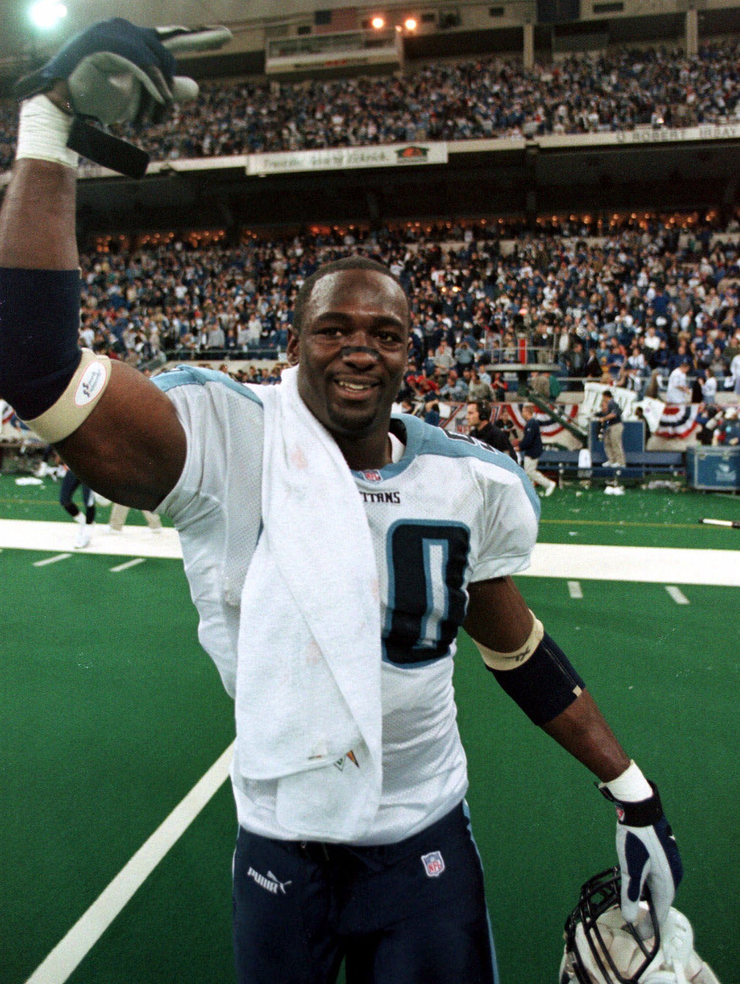 jevon kearse football pinterest athlete jevon kearse hand size