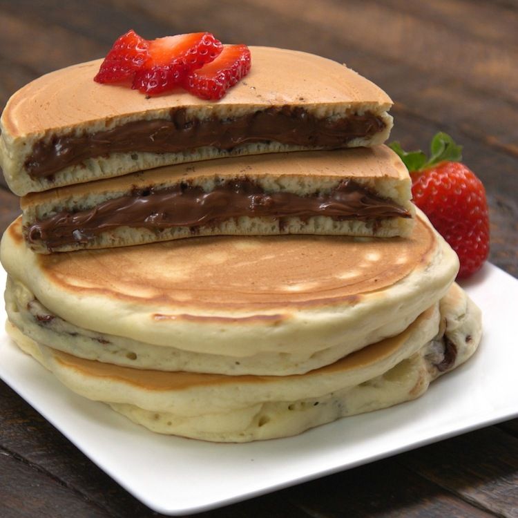 Nutella® makes everything better— including breakfast! Watch and learn the best trick for getting the sweet stuff inside pancakes and in every delicious bite. Think Food, I Love Food, Good Food, Cooking And Baking, Cooking Recipes, Cooking Food, Best Pancake Recipe, Pancake Recipes, Nutella Recipes Breakfast