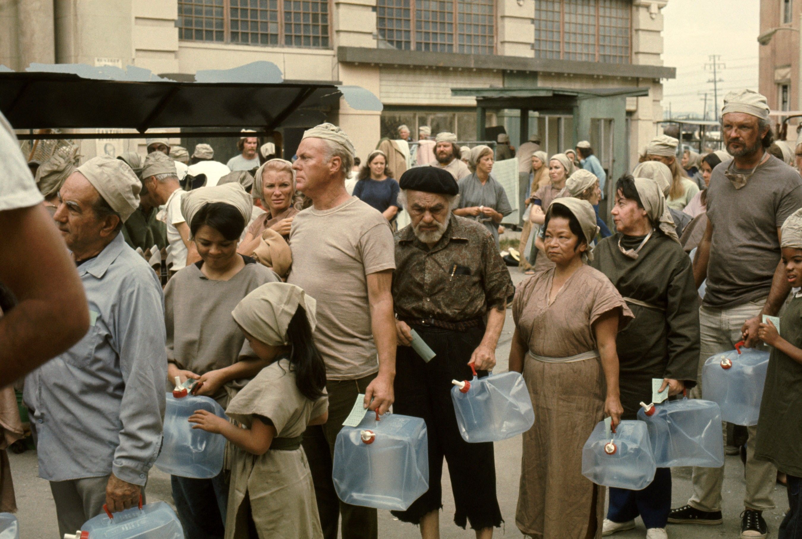 2022 soylent green (1973) | Cinema, Verde