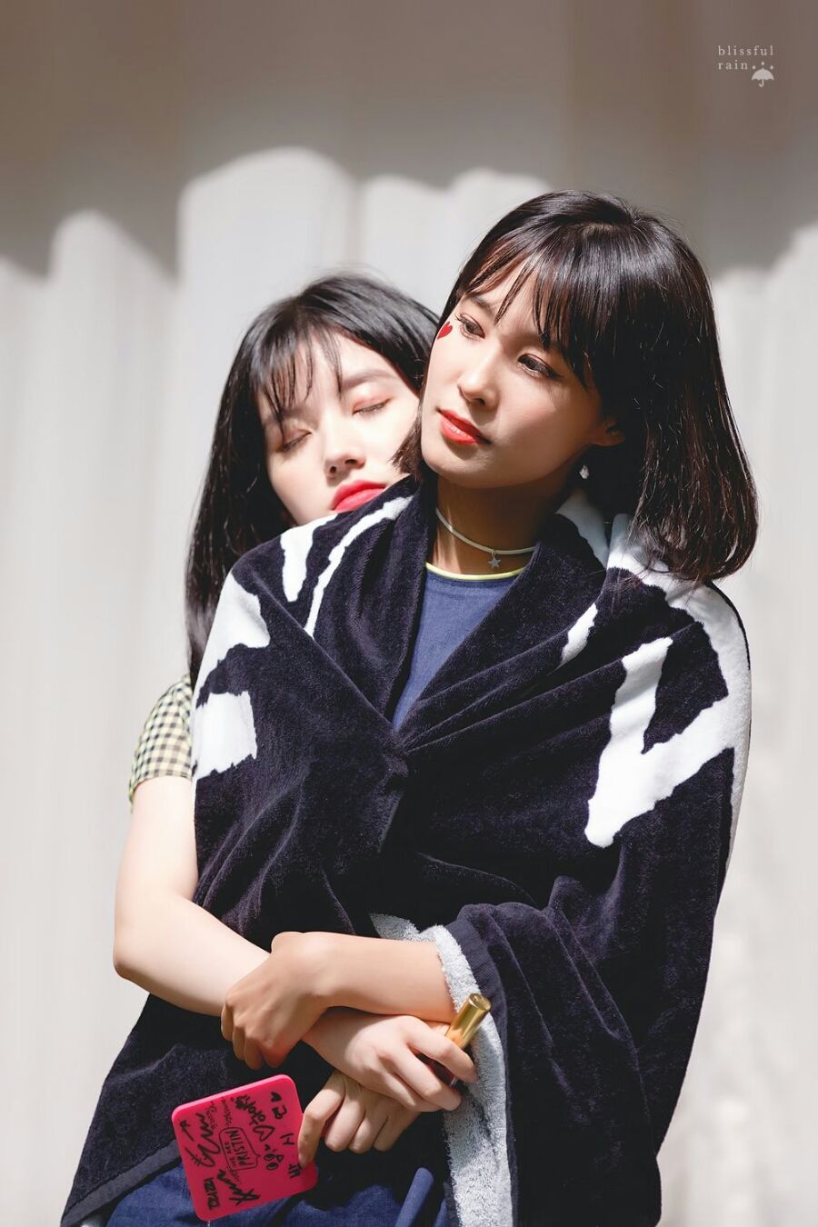 pristin yuha kang kyungwon xiyeon park pristin yuha kang kyungwon xiyeon park