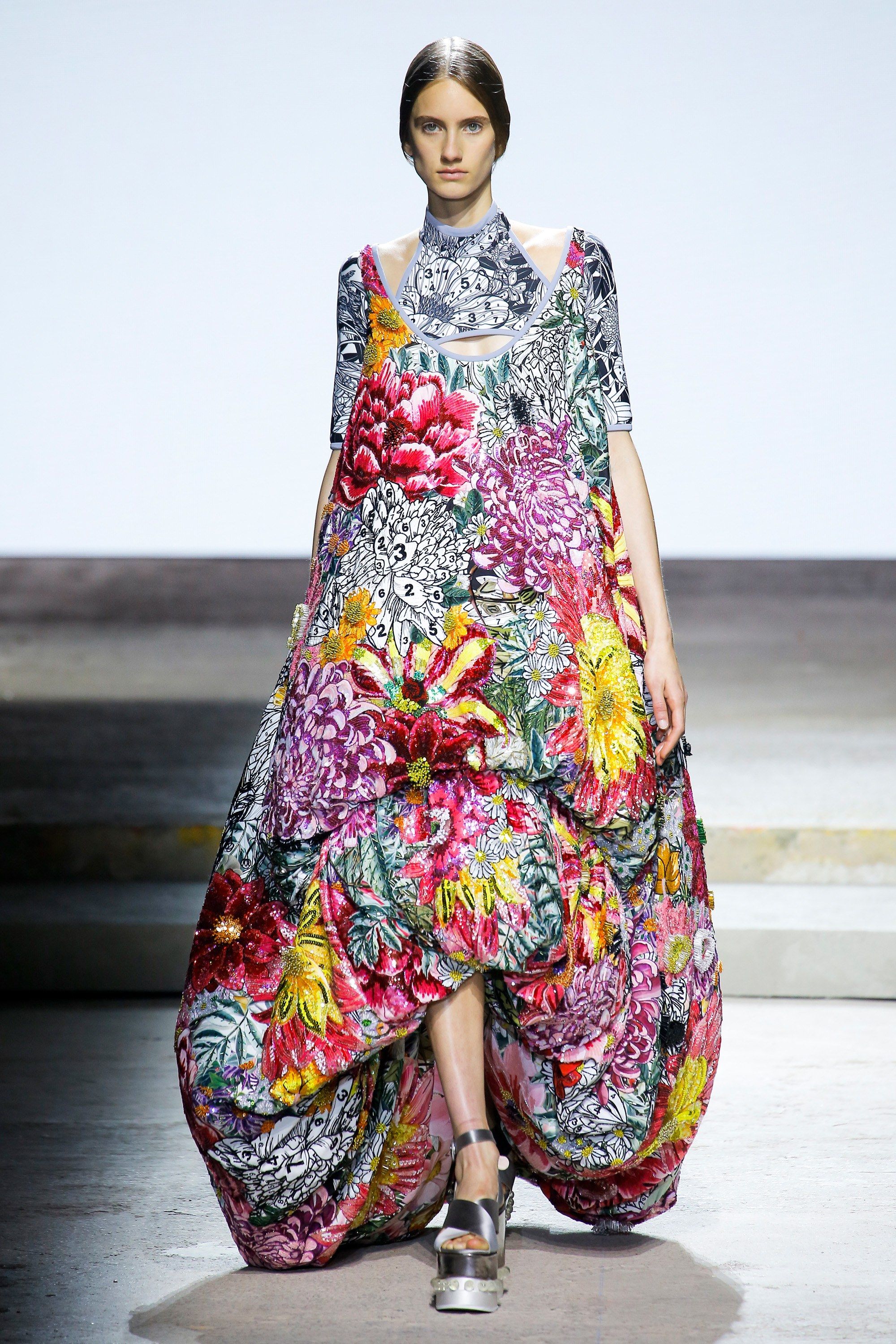 Londra Moda Haftasının En Trendleri Londra Moda Haftasının En Trendleri