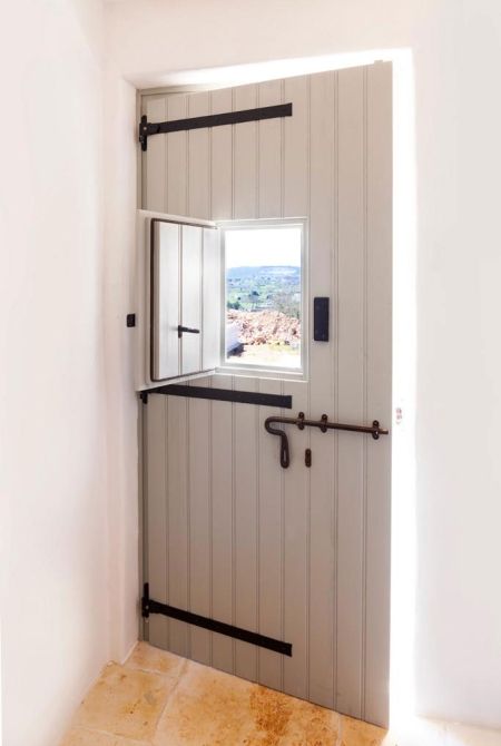 Doors – SAFS – Wooden frames made in Italy – Fasano