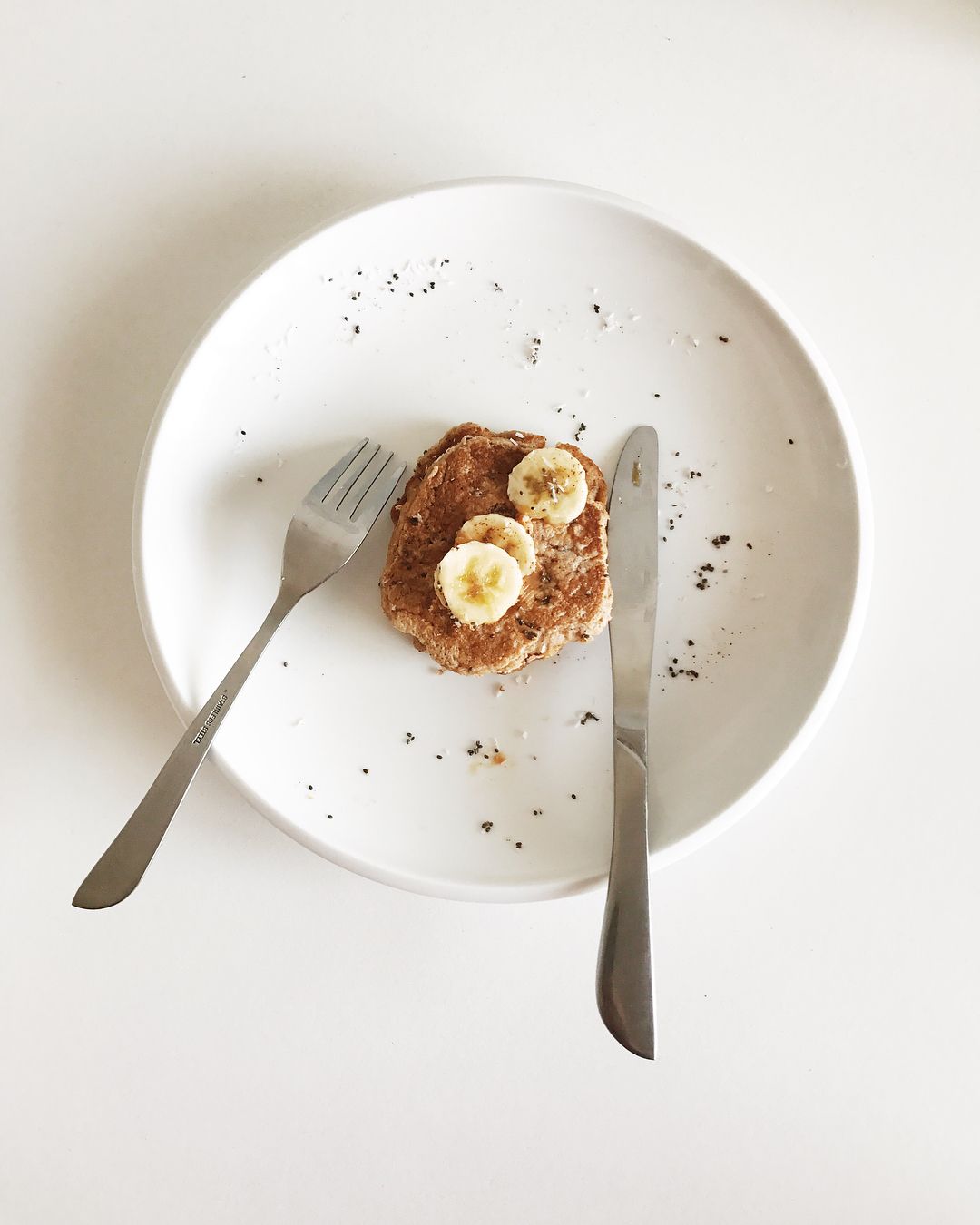 I’m very keen to get back into the kitchen + create yummy + healthy food. So here’s a little throwback Thursday to one of my favourite breakfasts I made. These banana + coconut flour pancakes were SO easy to make + they were delicious. I got the recipe from @eatprayworkout. It’s the perfect healthy brunch treat to try this weekend. 🥞 What’s your go-to brunch recipe? #GetWellClub Delicious Healthy Recipes, Healthy Food, Coconut Flour Pancakes, Healthy Brunch, Banana Coconut, Throwback Thursday, Brunch Recipes, Keen, Weekend