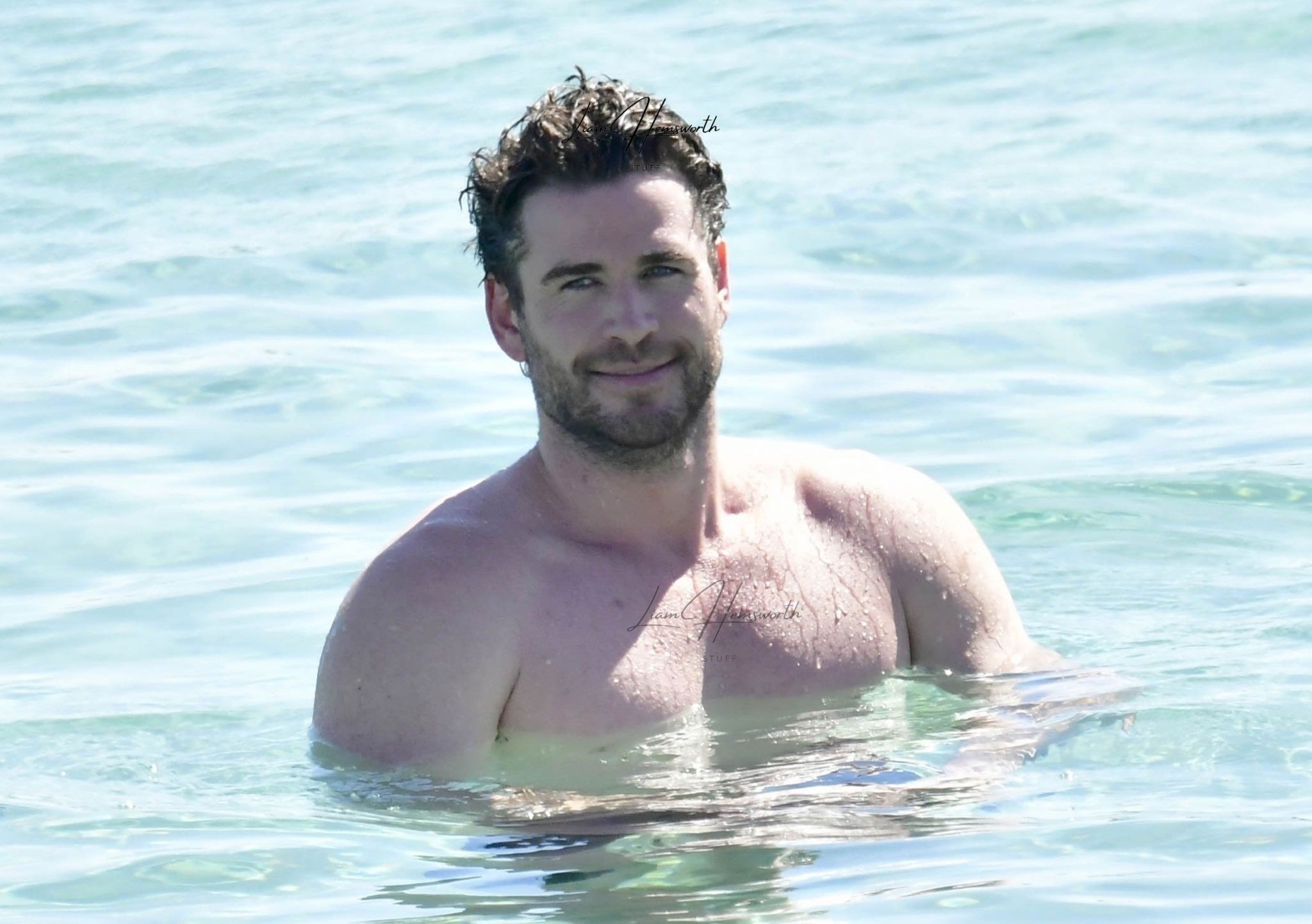 Best 12 Orlando Bloom pictured completely NAKED while paddle boarding
