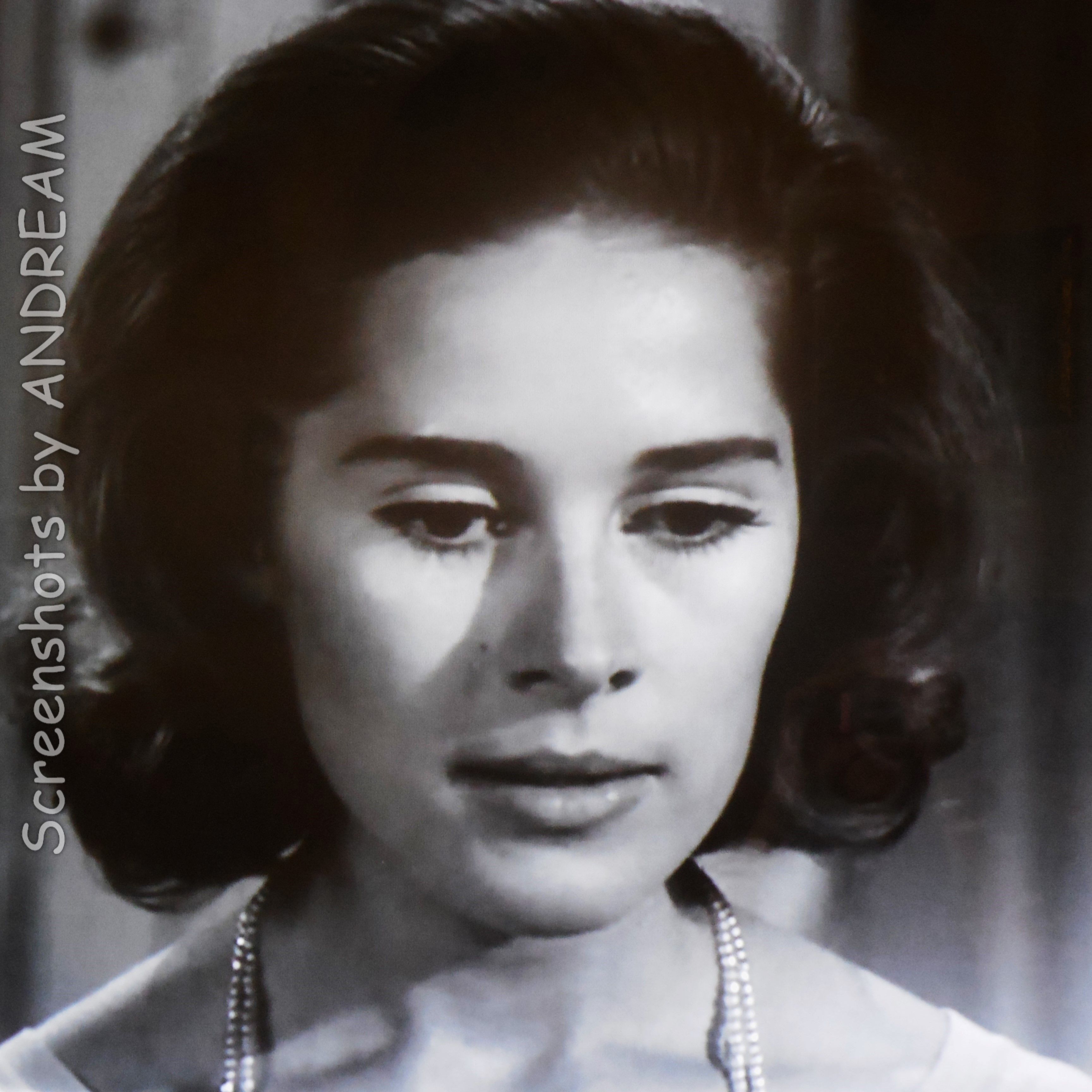 Joan Hackett Guest Star A Piano In The House 1962 The Twilight Zone Twilight Zone Hackett Joan