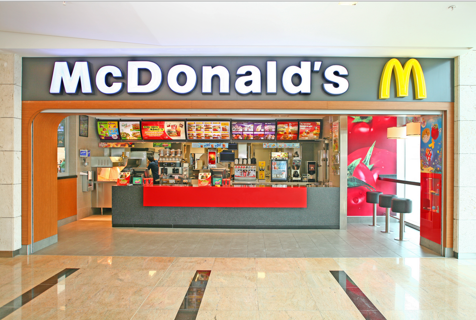Mcdonald S Ankara Kentpark Restaurant Design Wood Design Design