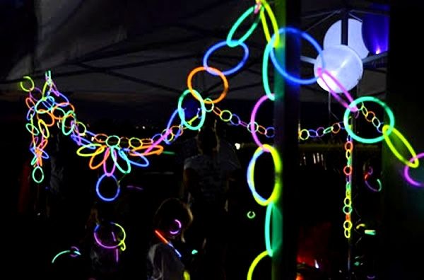 love this glow in the dark banner perfect for halloween dark banner