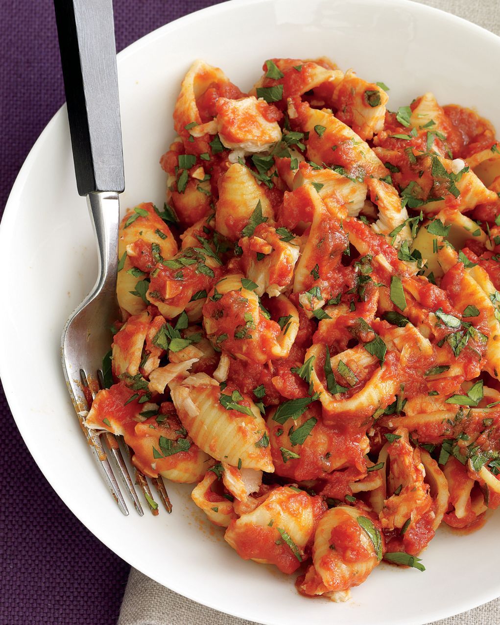 Tuna And Tomato Pasta Rachael Ray In Season Recipe Pasta Dishes Best Pasta Dishes Bbc Good Food Recipes