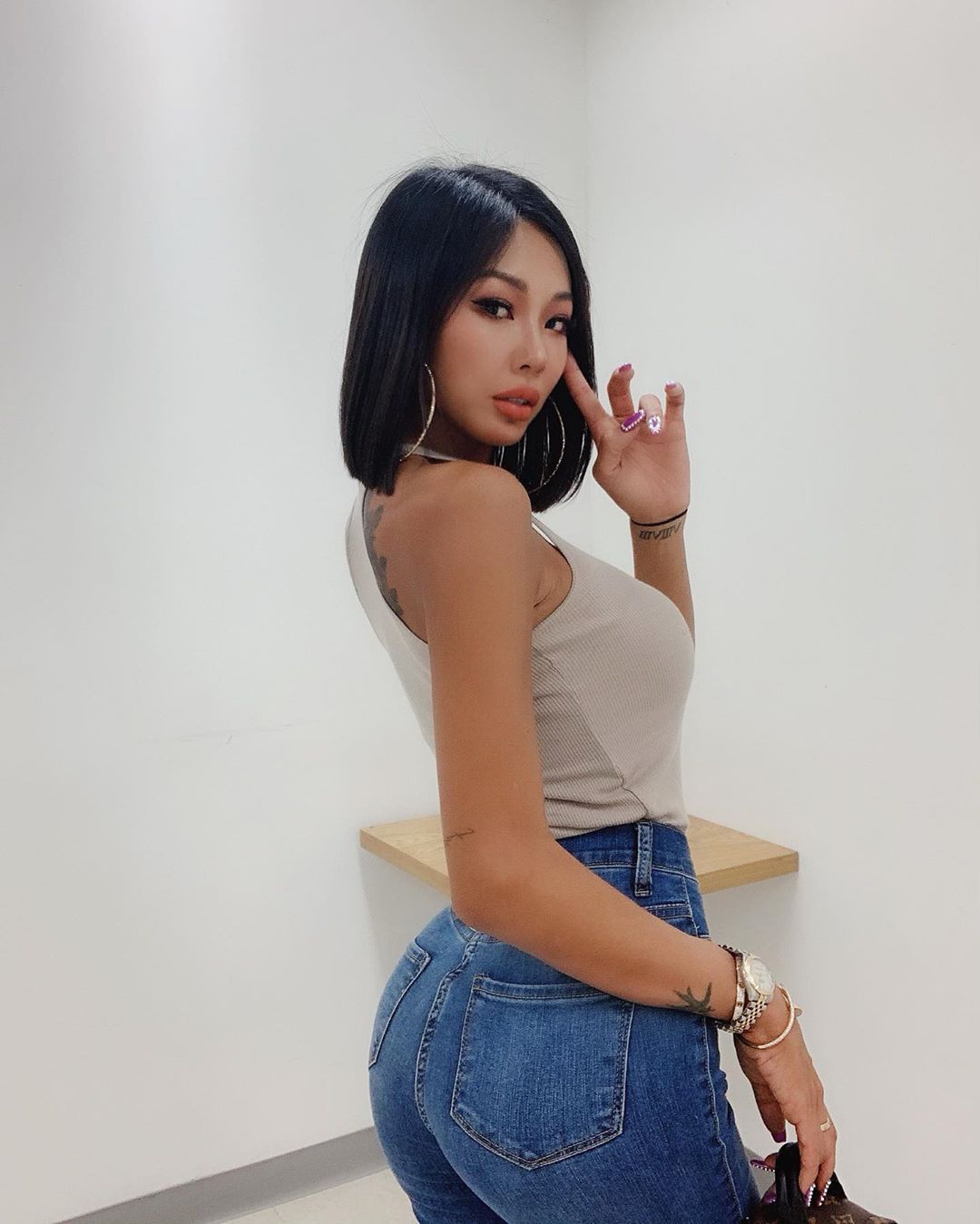 Jessi / 제시 (@jessicah_o) • Instagram photos and videos | Hit girls