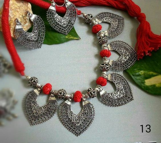 Antique Red Thread Oxidised German Silver 5 Leaf Pendant And - Silver Leaf Pendant India Antique Red Thread Oxidised German Silver 5 Leaf Pendant And - Silver Leaf Pendant India
